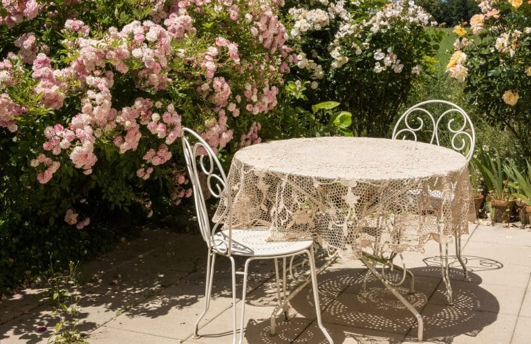 Embellir un petit jardin ou une terrasse pour le printemps et l&rsquo;été