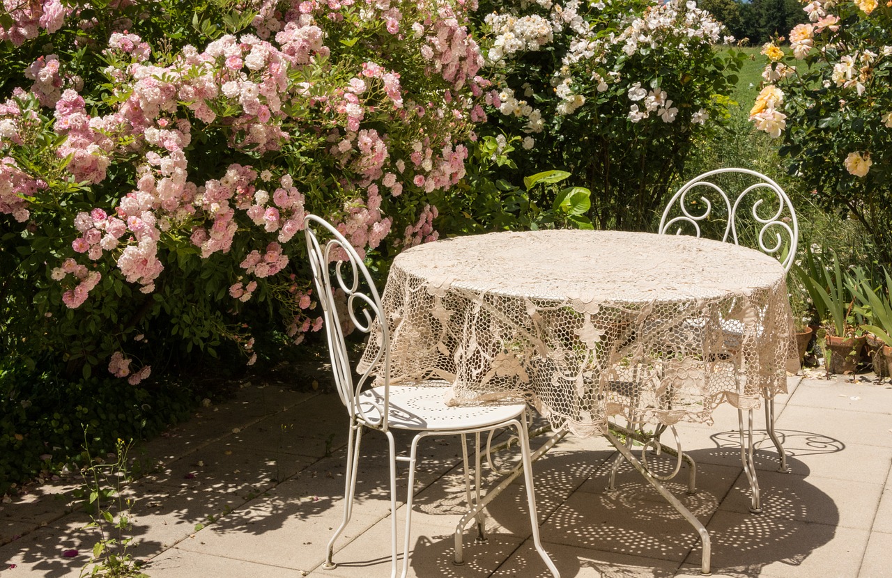 Embellir un petit jardin ou une terrasse pour le printemps et l&rsquo;été