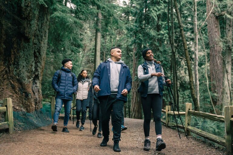 Quelles activités inclure dans un programme d&rsquo;activités variées pour des sorties en famille ?