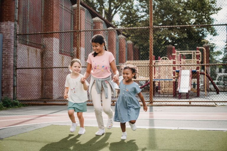 Quels sont les programmes divertissants pour des sorties en famille inoubliables ?